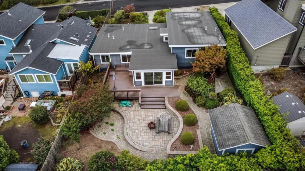 326 Channing Way Pacifica, CA 94044