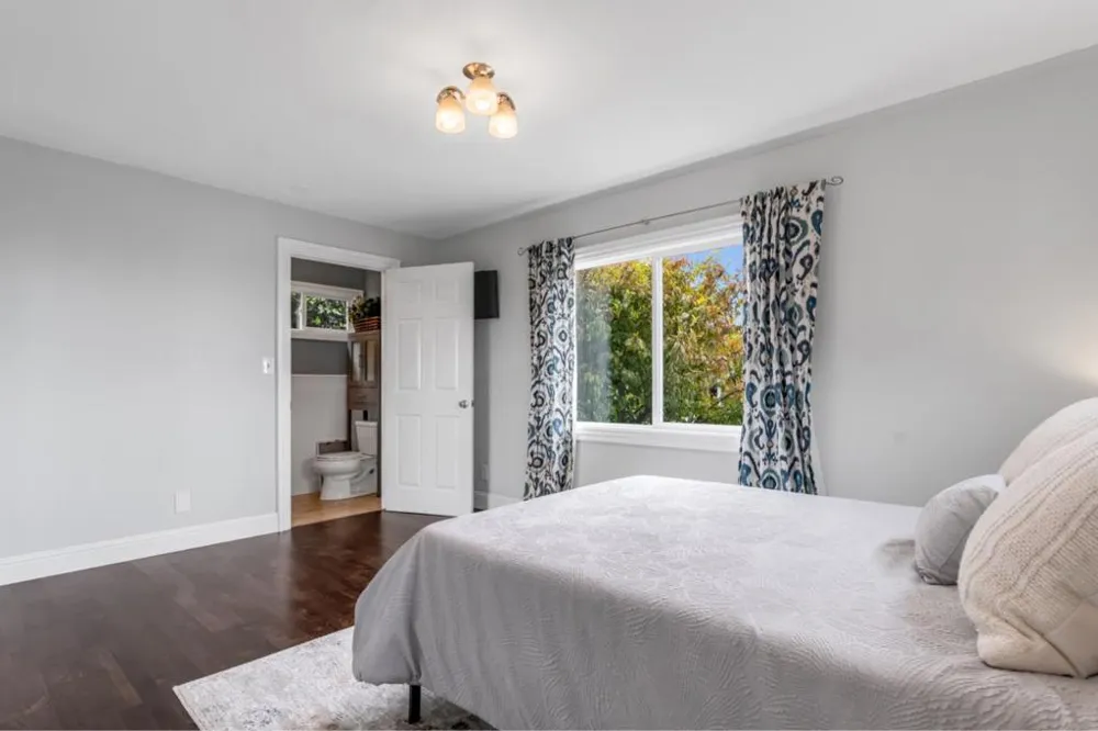 326 Channing Way Pacifica, CA 94044