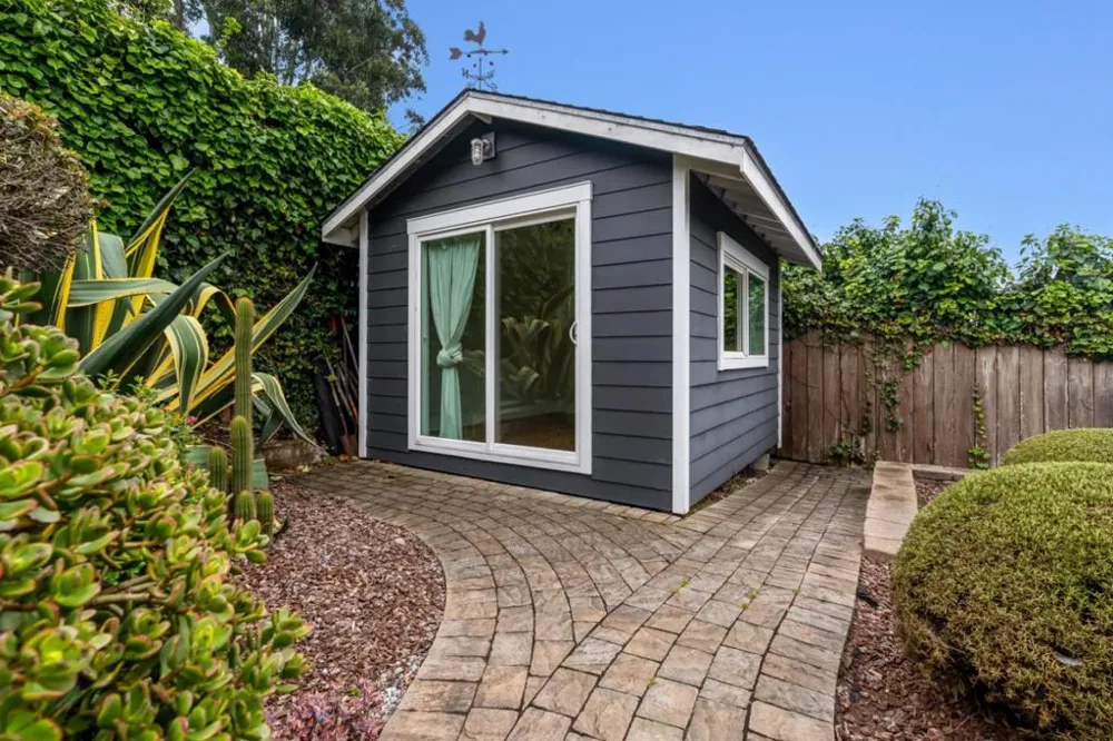 326 Channing Way Pacifica, CA 94044