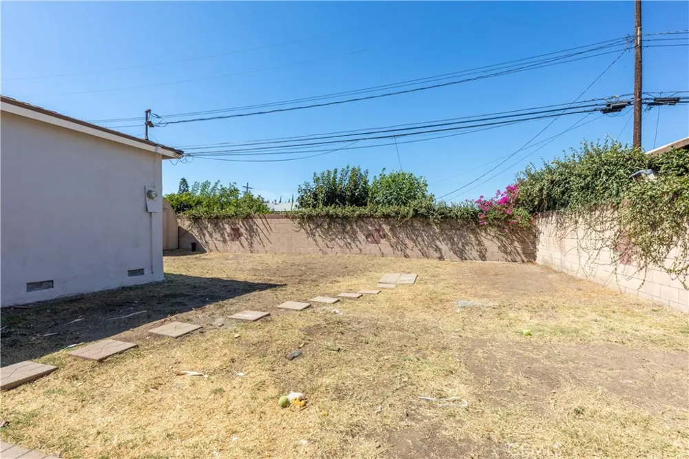 18429 La Guardia Rowland Heights, CA 91748