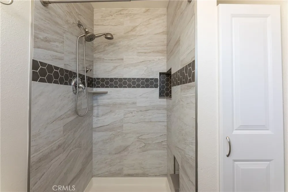 18429 La Guardia Rowland Heights, CA 91748