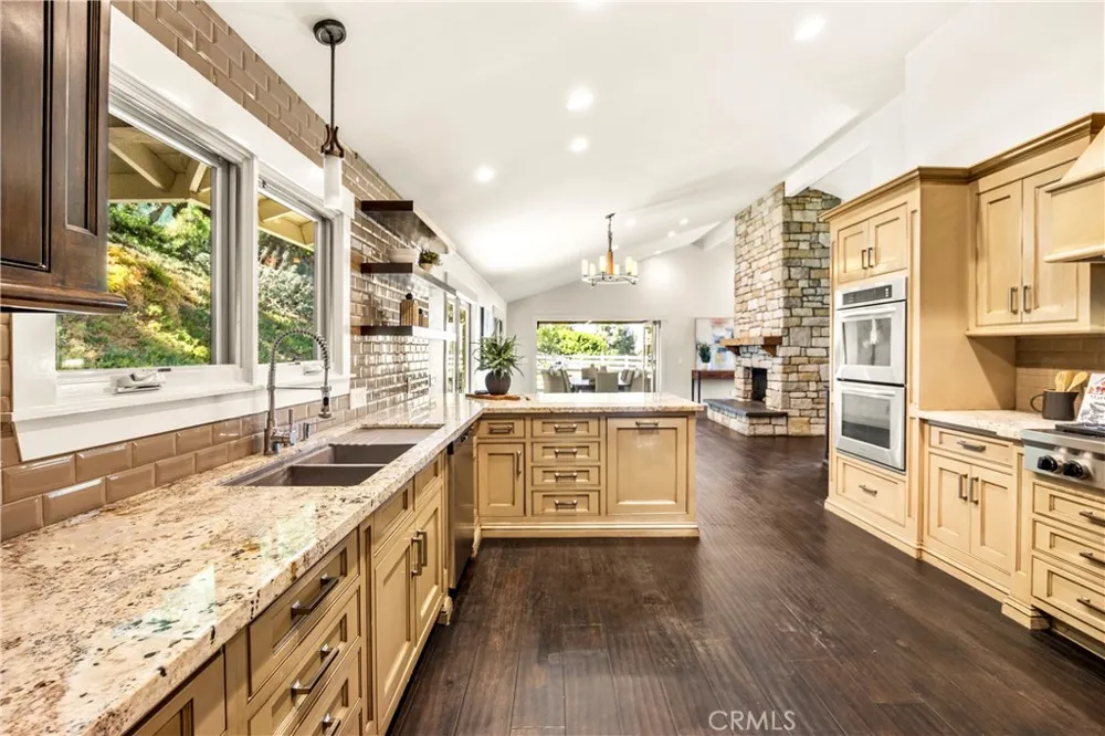 2201 Skyline Dr. Fullerton, CA 92831