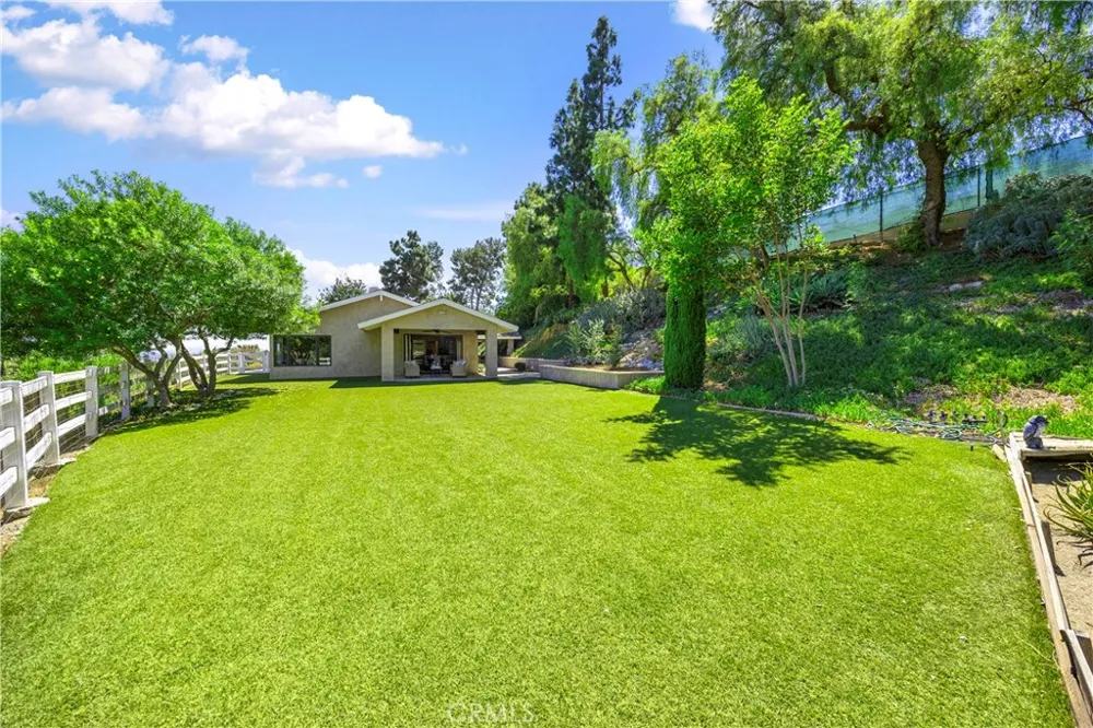 2201 Skyline Dr. Fullerton, CA 92831
