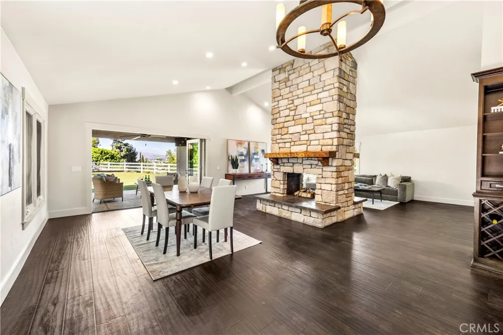 2201 Skyline Dr. Fullerton, CA 92831