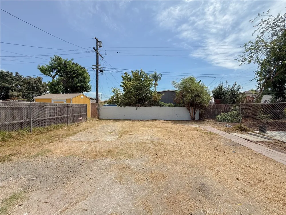 336 W Caldwell Street Compton, CA 90220