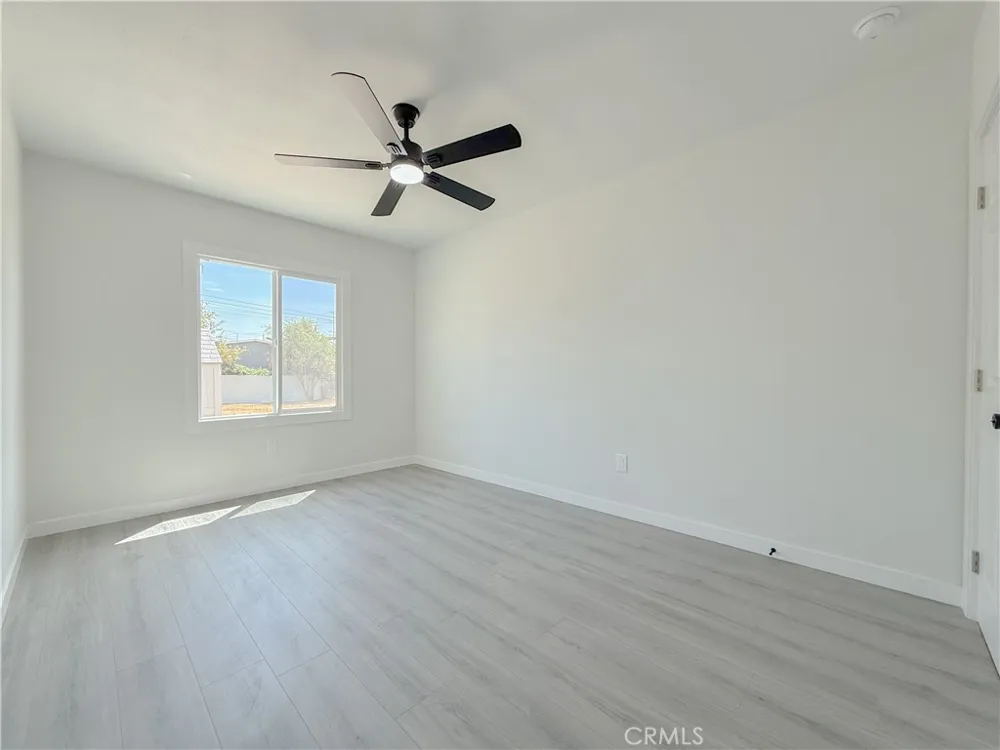 336 W Caldwell Street Compton, CA 90220