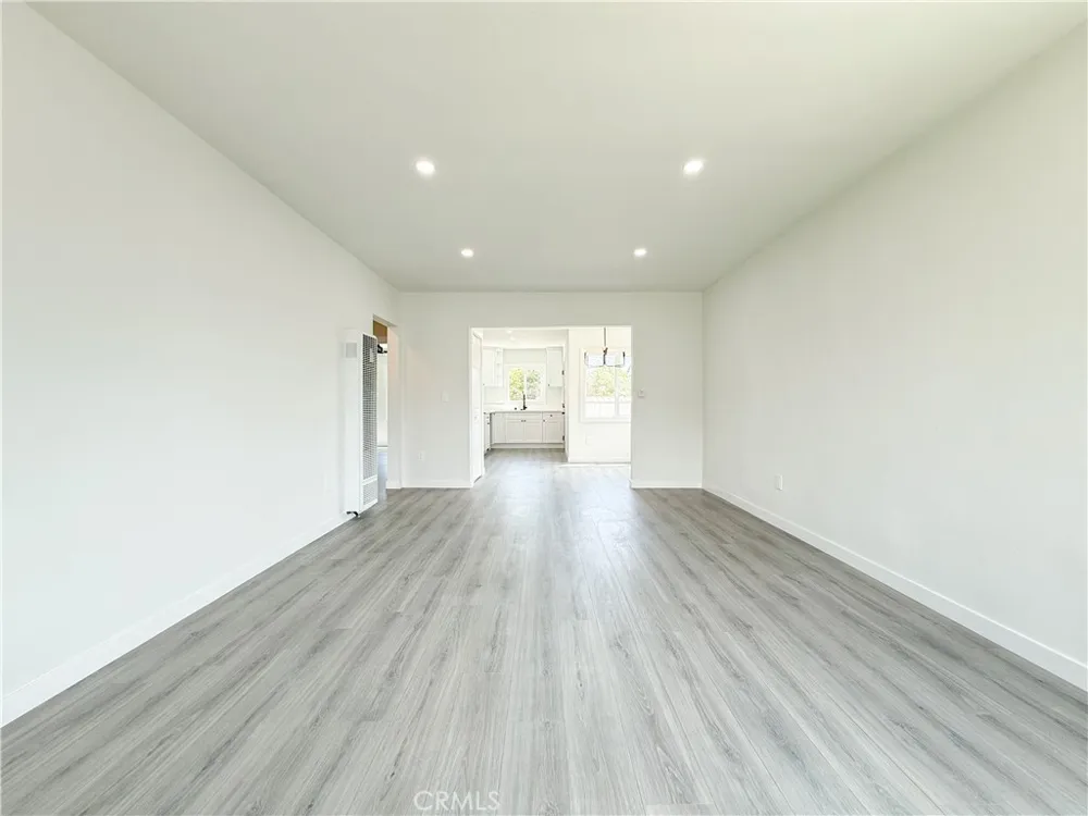 336 W Caldwell Street Compton, CA 90220