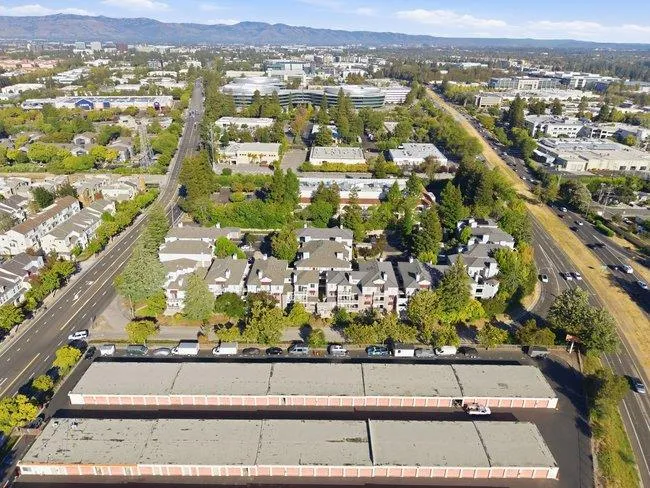 250 Santa Fe Terrace #123 Sunnyvale, CA 94085