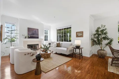 250 Santa Fe Terrace #123