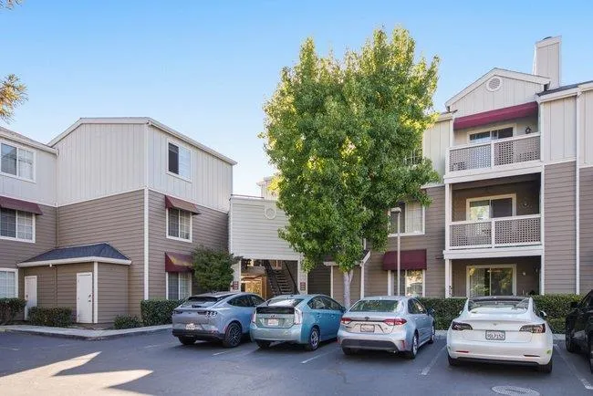 250 Santa Fe Terrace #123 Sunnyvale, CA 94085