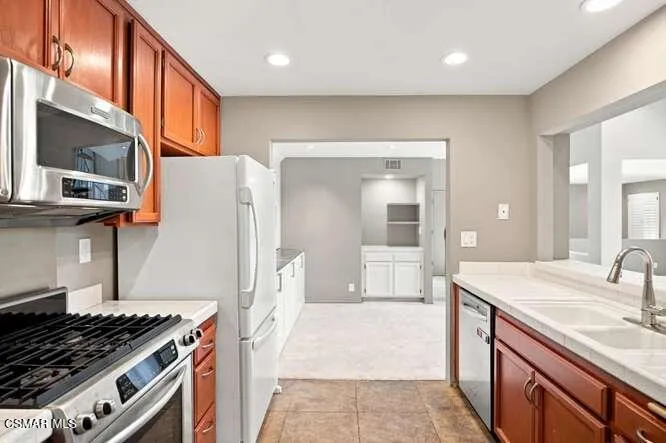 4461 Antigua Way Oxnard, CA 93035