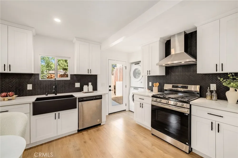 1808 Chickasaw Avenue Los Angeles, CA 90041