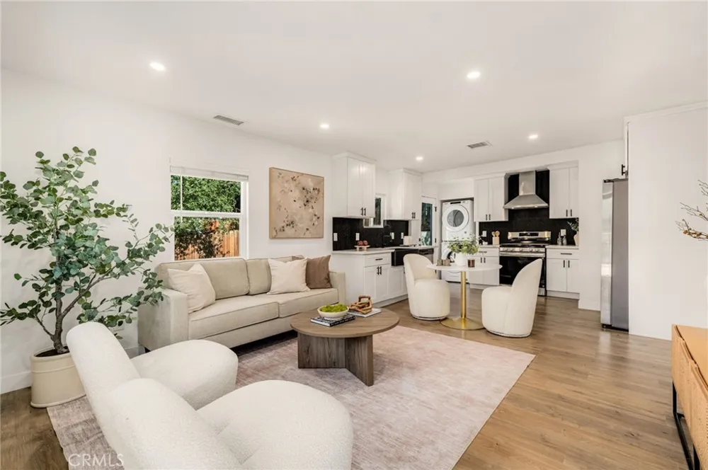 1808 Chickasaw Avenue Los Angeles, CA 90041