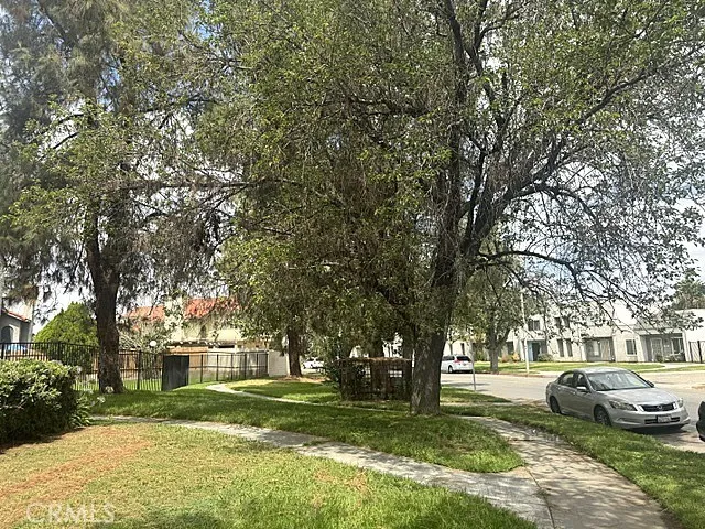 1565 Coulston #37 San Bernardino, CA 92408