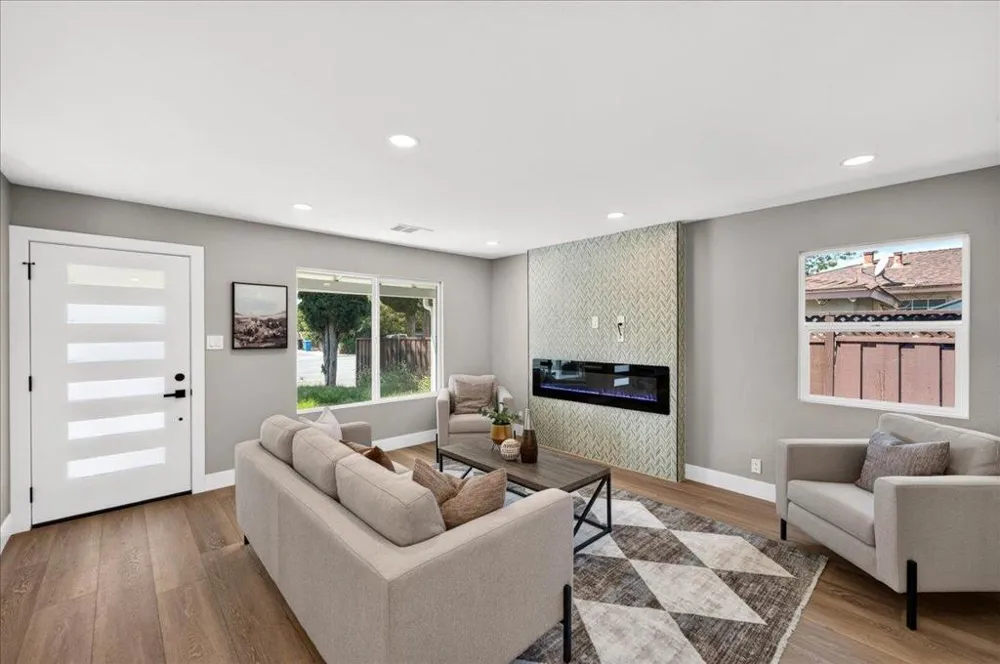 2831 Monroe Street Santa Clara, CA 95051