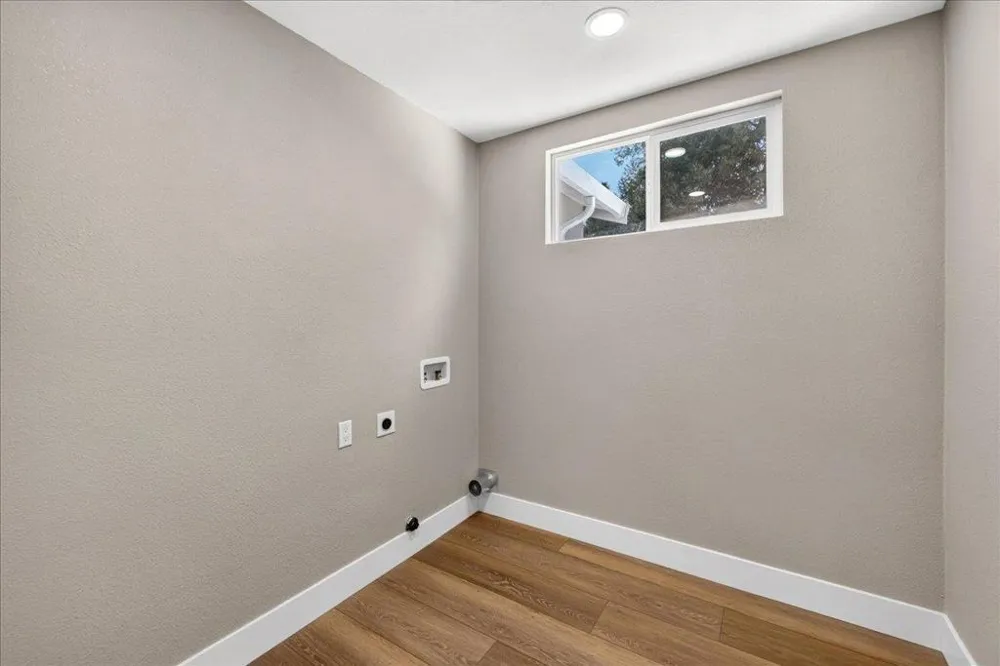 2831 Monroe Street Santa Clara, CA 95051