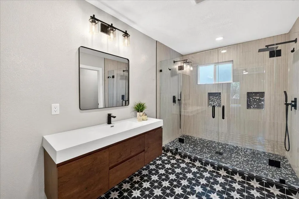 2831 Monroe Street Santa Clara, CA 95051