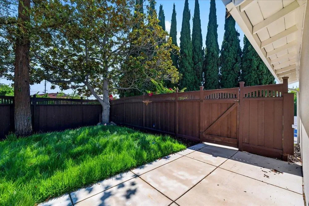 2831 Monroe Street Santa Clara, CA 95051