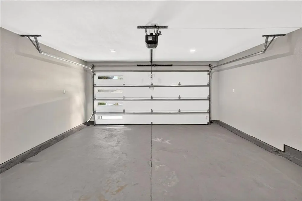 2831 Monroe Street Santa Clara, CA 95051
