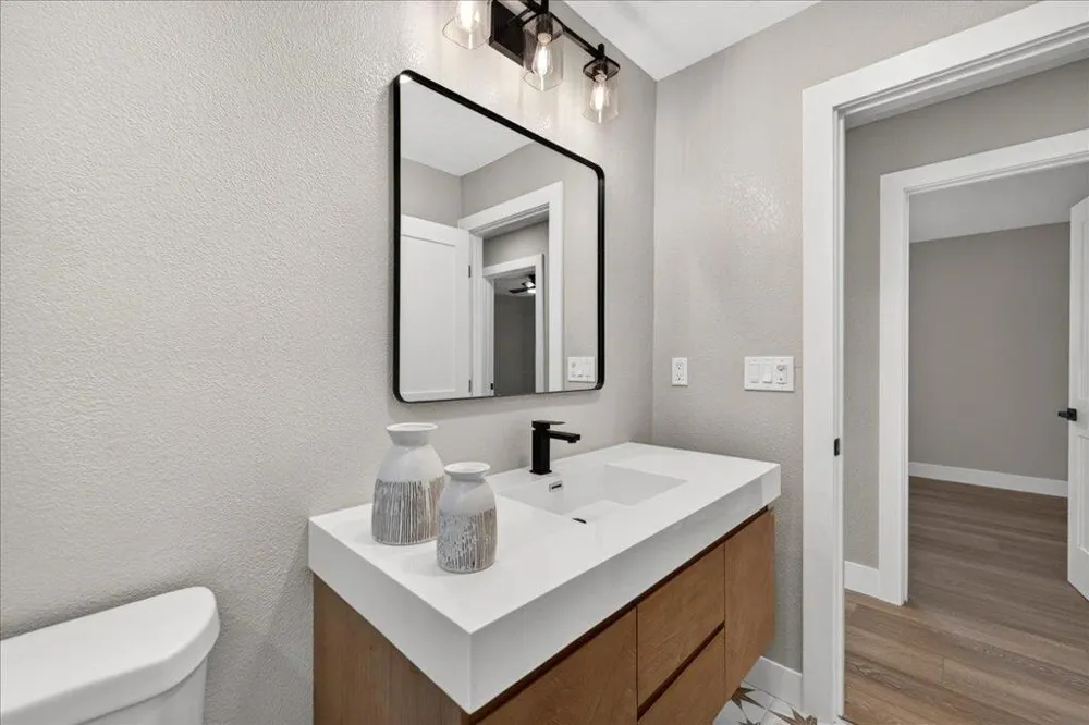2831 Monroe Street Santa Clara, CA 95051