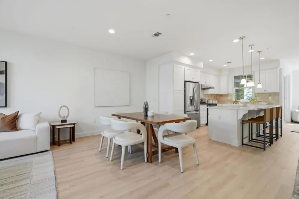 113 Lemmon Terrace Sunnyvale, CA 94086