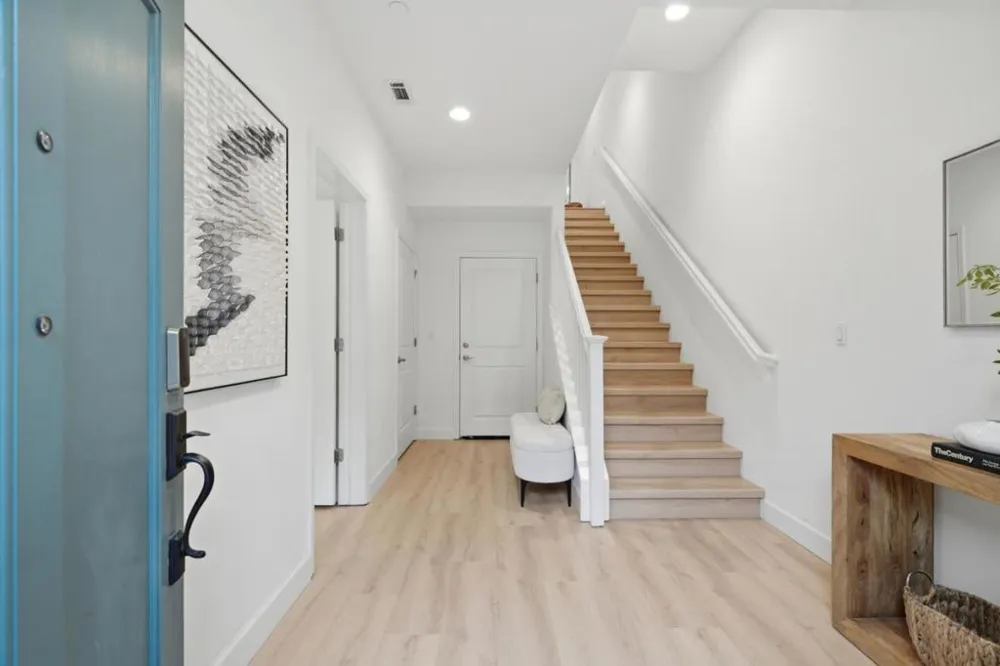 113 Lemmon Terrace Sunnyvale, CA 94086