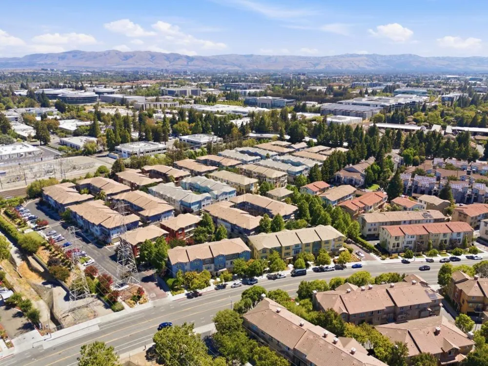 113 Lemmon Terrace Sunnyvale, CA 94086