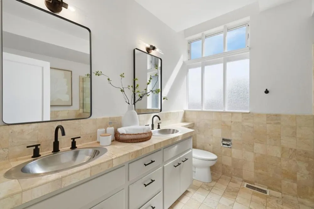 527 Lake Boulevard Redwood City, CA 94062