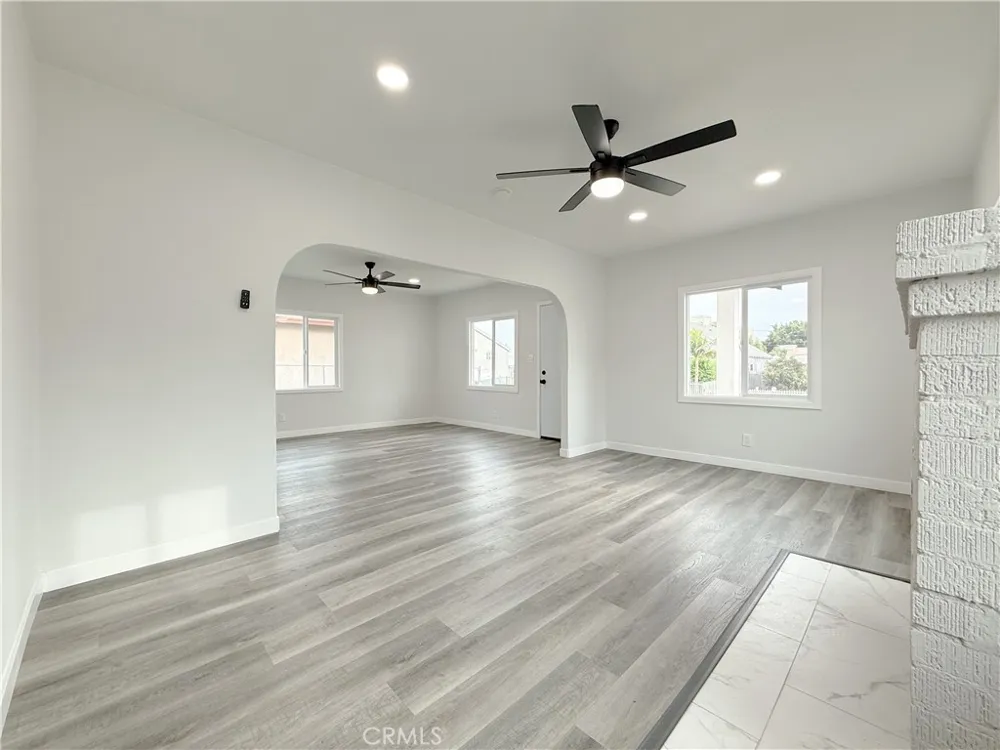 445 E 119th Street Los Angeles, CA 90061