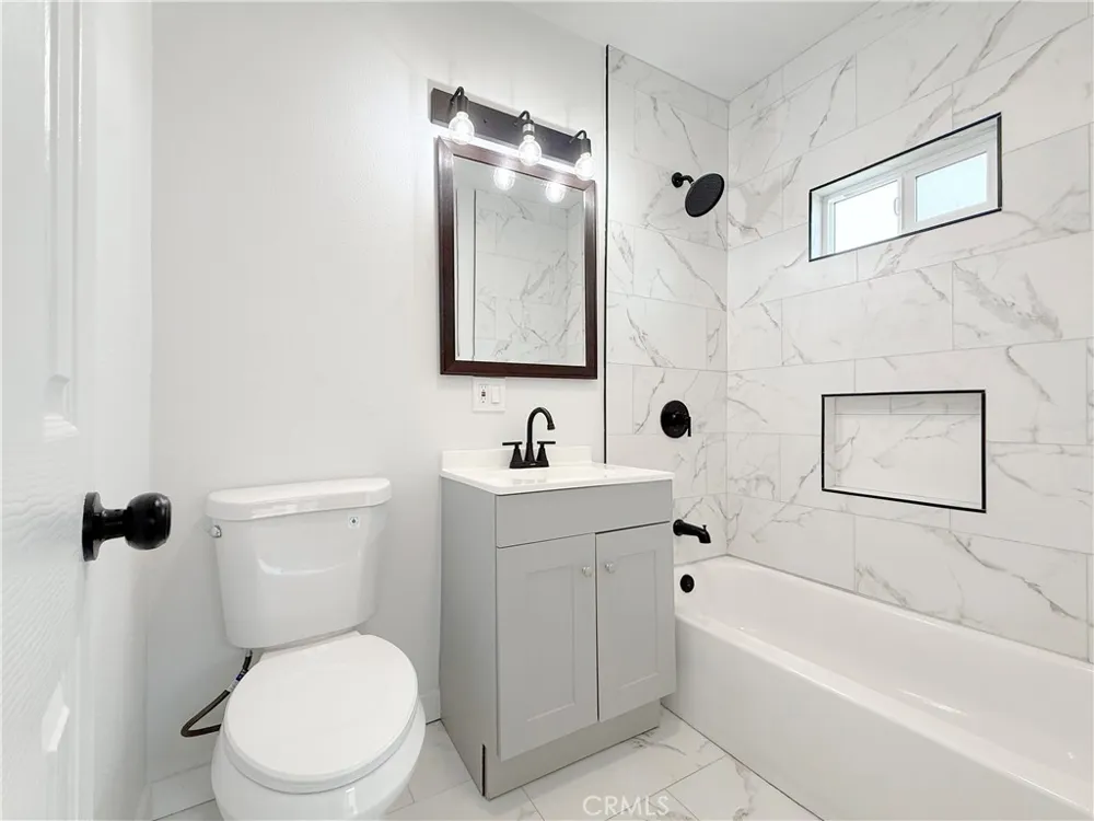445 E 119th Street Los Angeles, CA 90061
