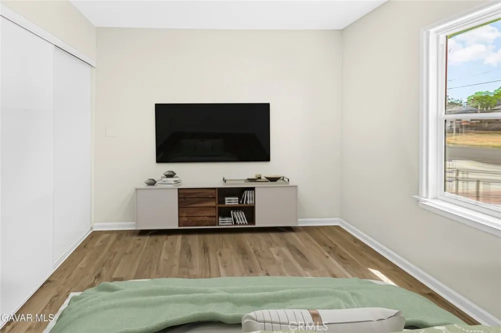 44503 Fern Avenue Lancaster, CA 93534