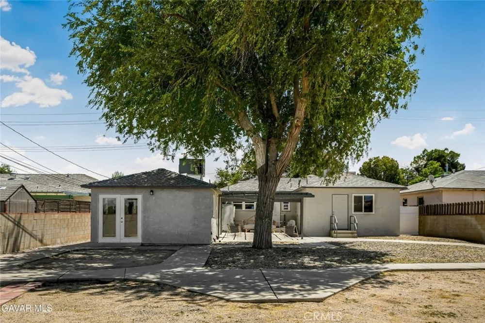 44503 Fern Avenue Lancaster, CA 93534