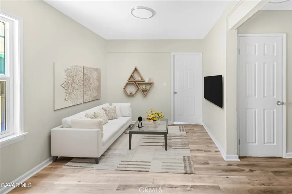 44503 Fern Avenue Lancaster, CA 93534