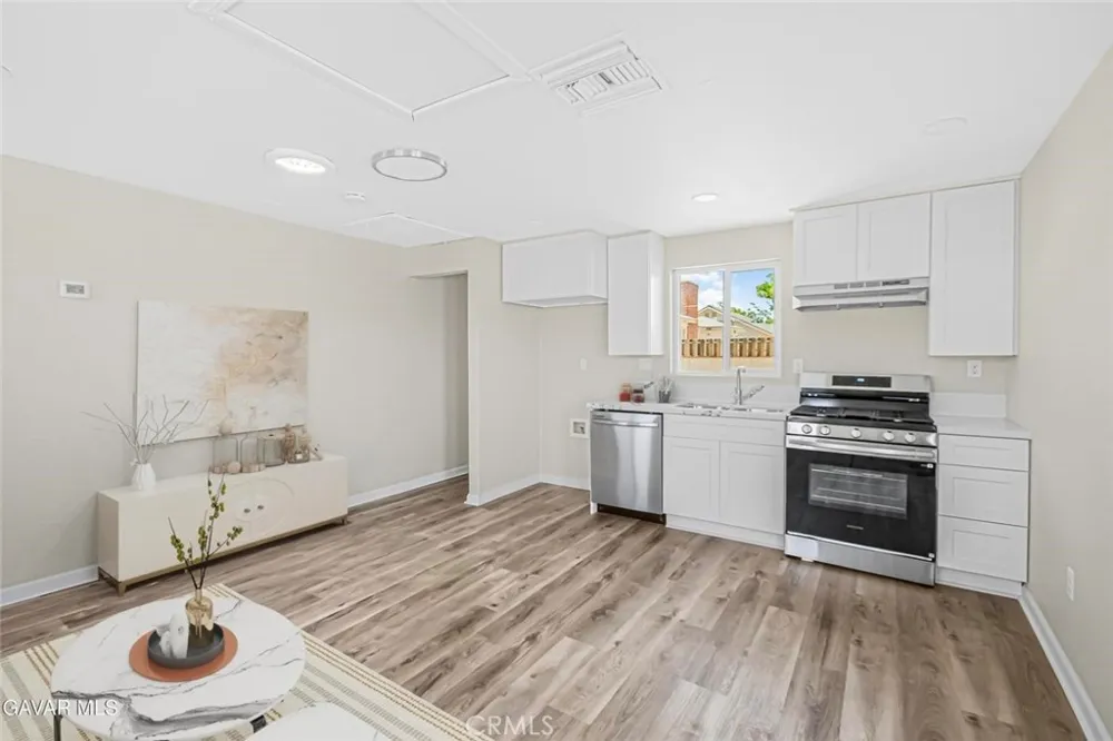 44503 Fern Avenue Lancaster, CA 93534