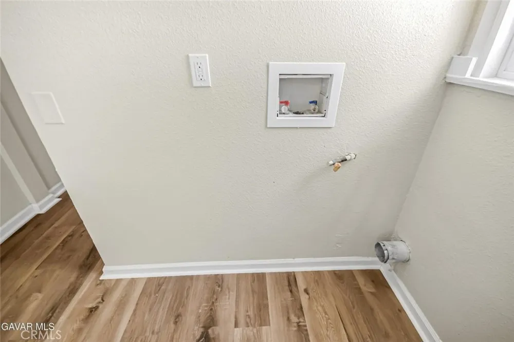 44503 Fern Avenue Lancaster, CA 93534