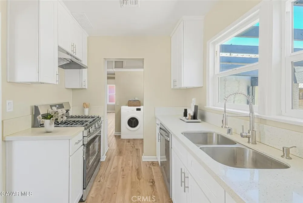 44503 Fern Avenue Lancaster, CA 93534