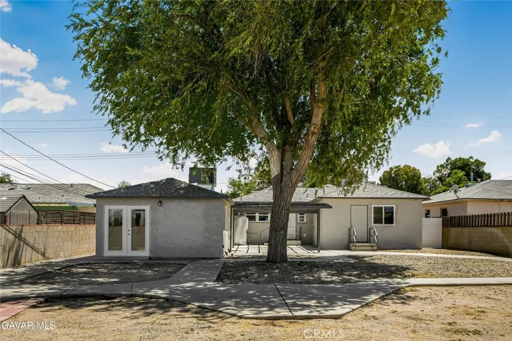 44503 Fern Avenue Lancaster, CA 93534