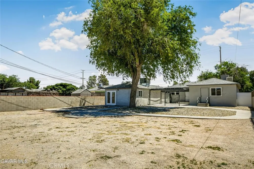 44503 Fern Avenue Lancaster, CA 93534