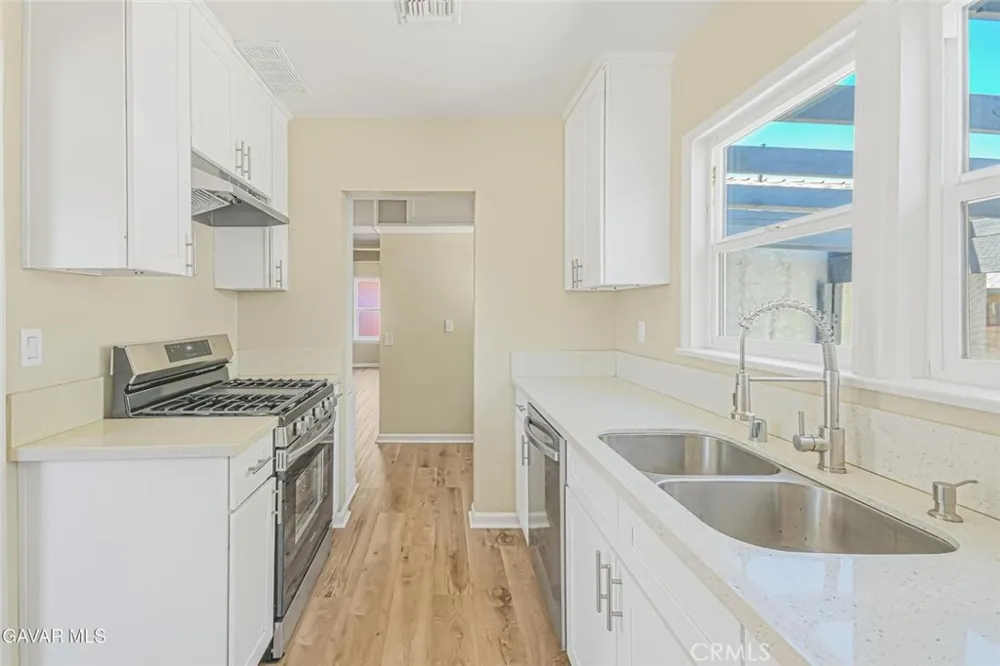 44503 Fern Avenue Lancaster, CA 93534