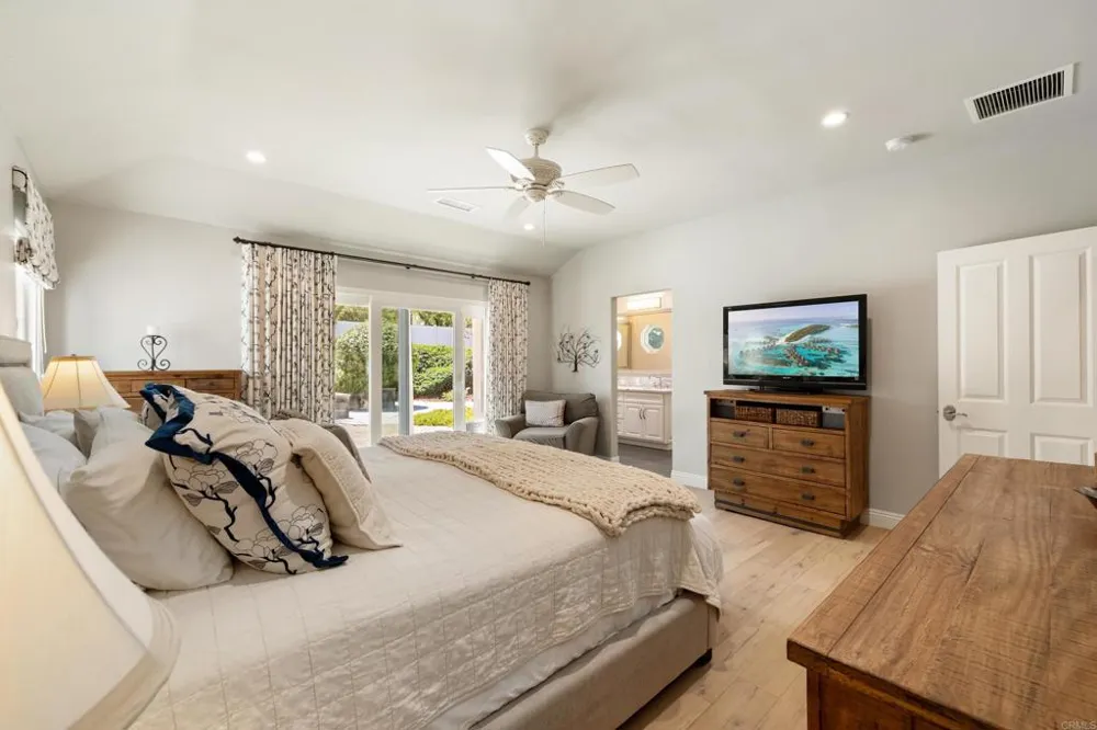 28475 Cerveza Court Escondido, CA 92026