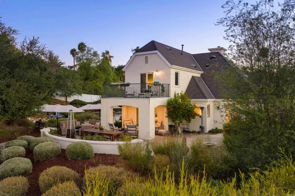 28475 Cerveza Court Escondido, CA 92026
