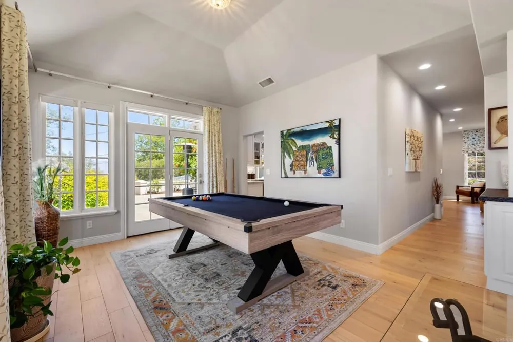 28475 Cerveza Court Escondido, CA 92026