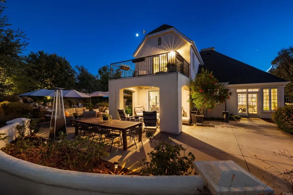 28475 Cerveza Court Escondido, CA 92026