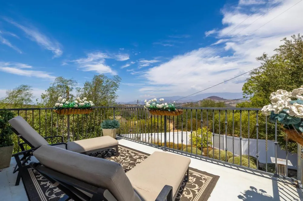 28475 Cerveza Court Escondido, CA 92026