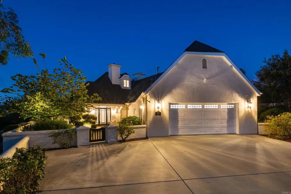 28475 Cerveza Court Escondido, CA 92026