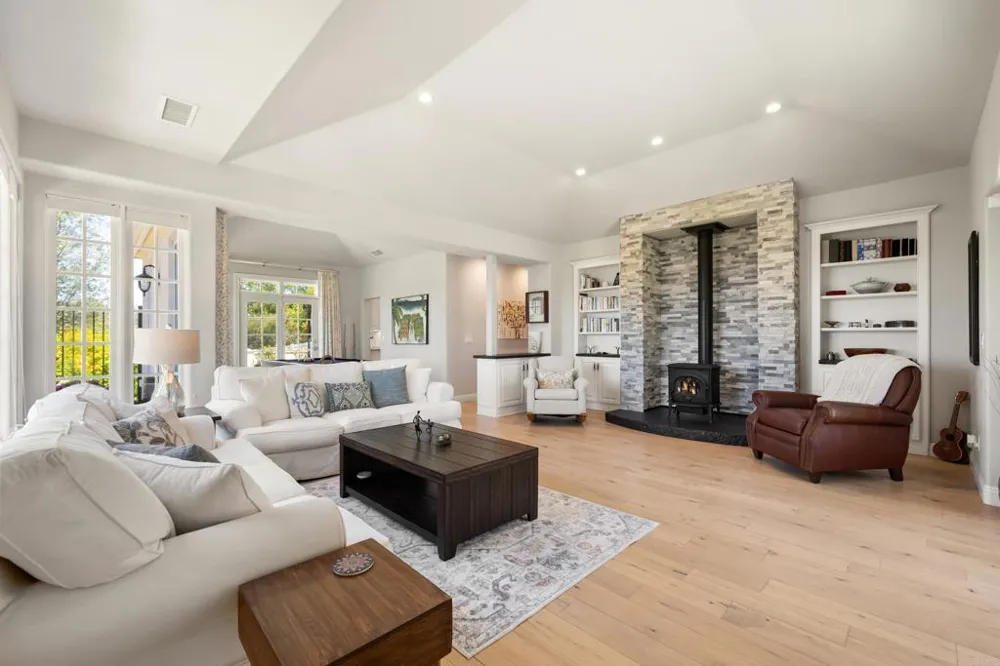 28475 Cerveza Court Escondido, CA 92026