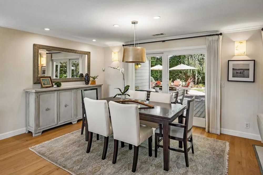 1068 Rose Avenue Mountain View, CA 94040