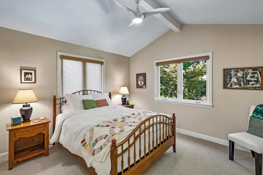 1068 Rose Avenue Mountain View, CA 94040