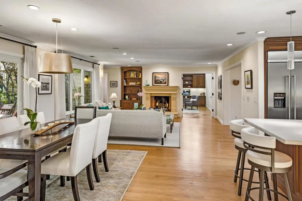 1068 Rose Avenue Mountain View, CA 94040