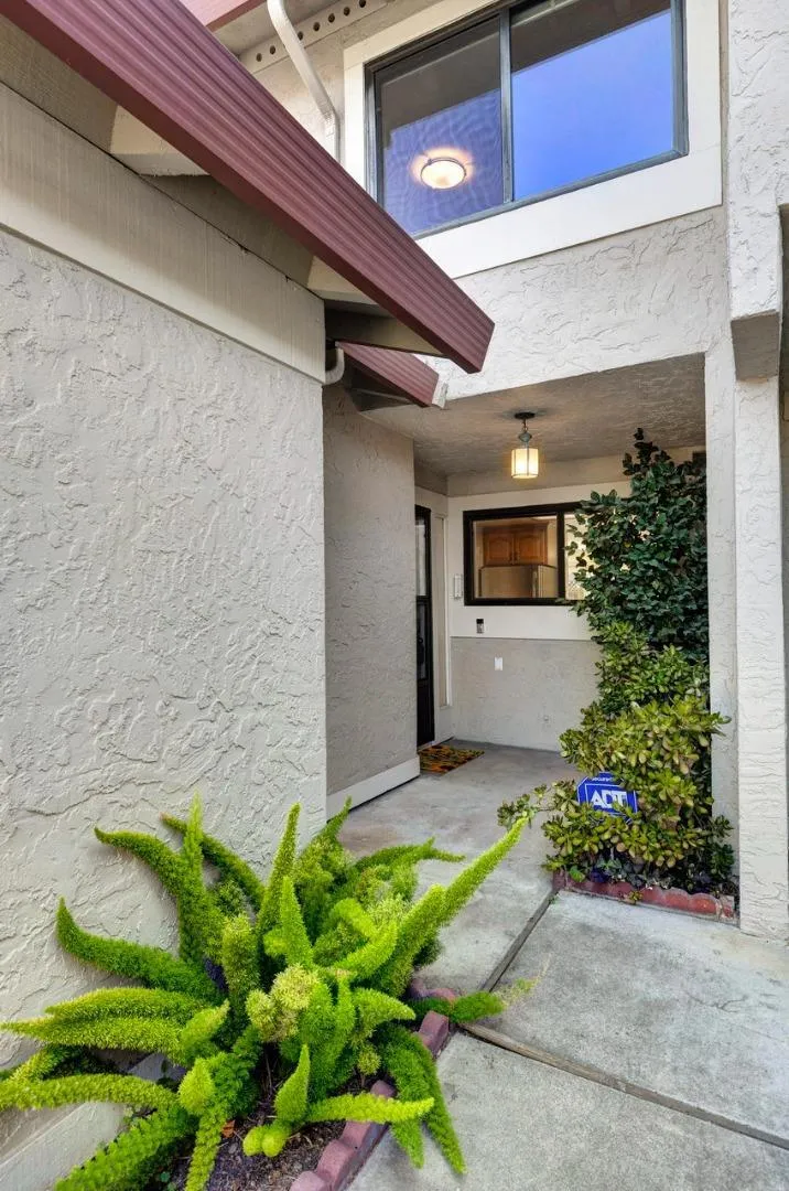1396 Pinehurst Square San Jose, CA 95117